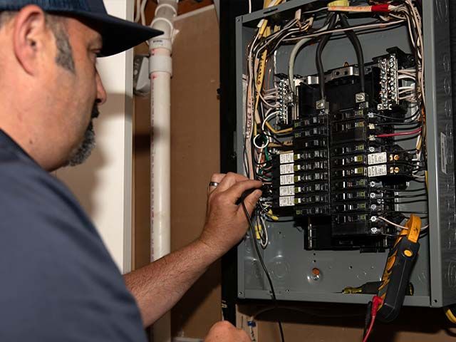 Electrical Panel & Circuit Breaker Specialists In Tamworth